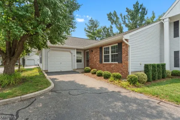 352 Cotswold Pl, Franklin Twp., NJ 08873