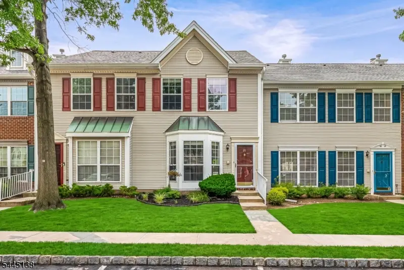 21 Balboa Ln, Franklin Park, NJ 08823 - #1