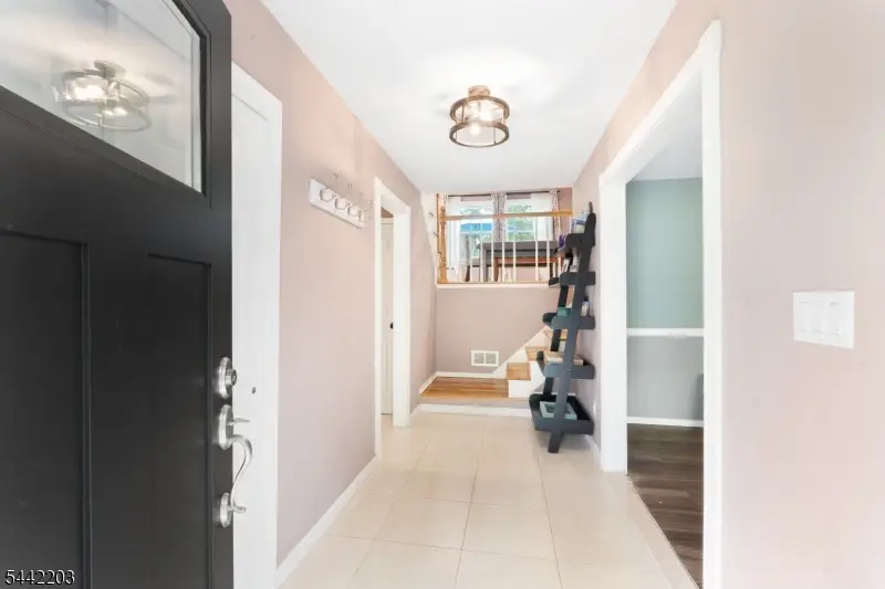 41 Holly Glen Ln, Berkeley Heights, NJ 07922 - #2