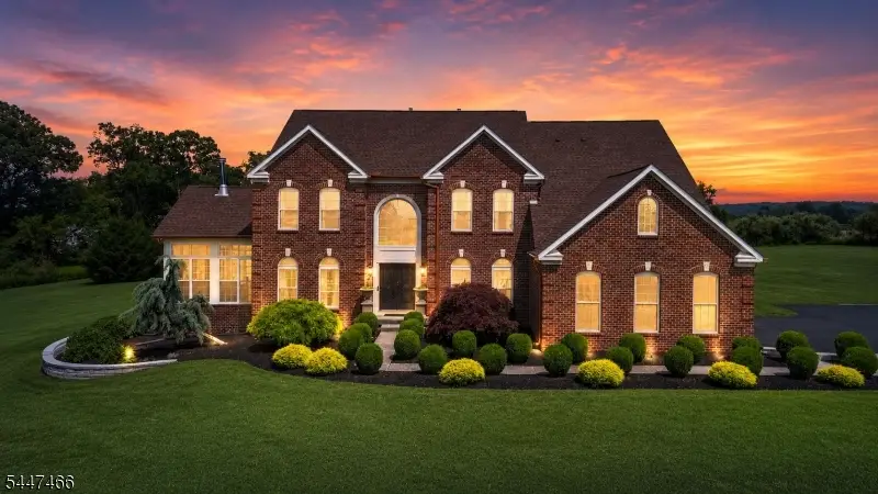 3 Surrey Way, Pittstown, NJ 08867 - #1