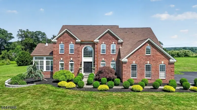 3 Surrey Way, Pittstown, NJ 08867 - #2