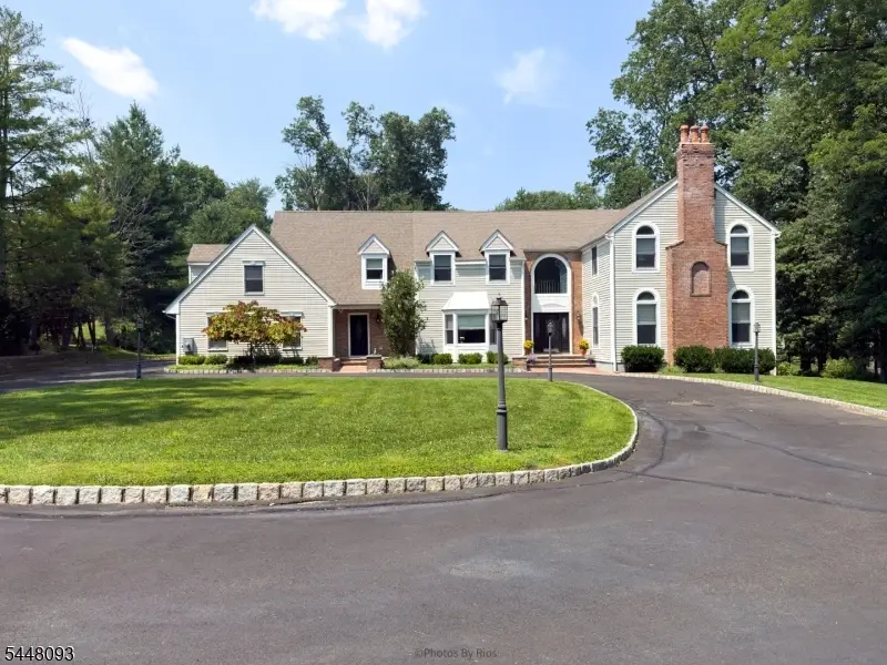 21 Round Top Rd, Warren, NJ 07059 - #1
