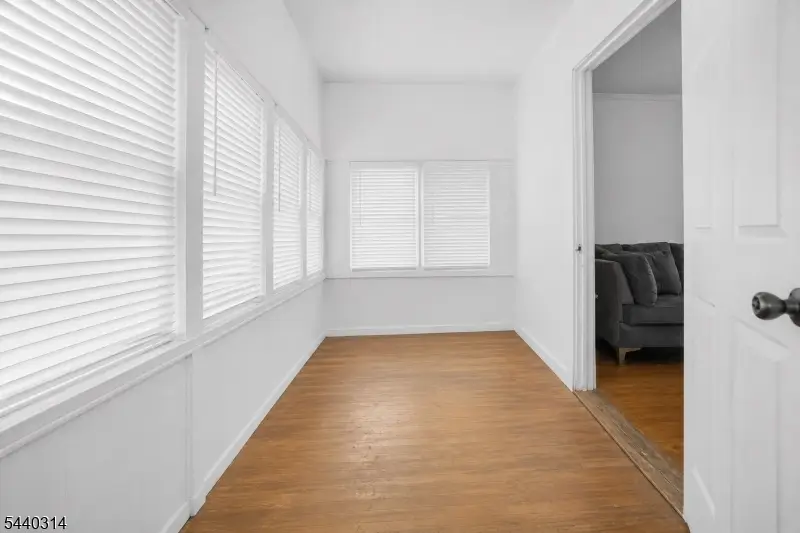 196 S 6th St, Newark, NJ 07103 - #2
