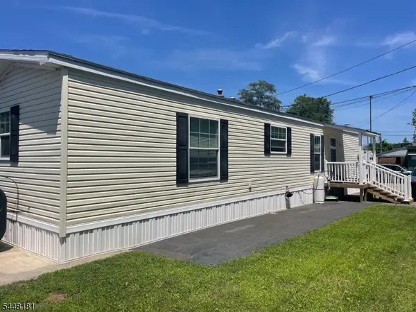 225 Albert St, Lodi Boro, NJ 07644