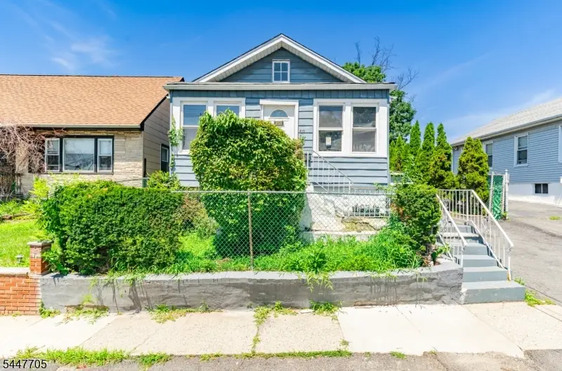 1410 Leslie St, Hillside, NJ 07205 - #2