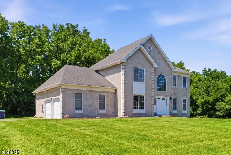 109 Willever Way, Stewartsville, NJ 08886 - #2