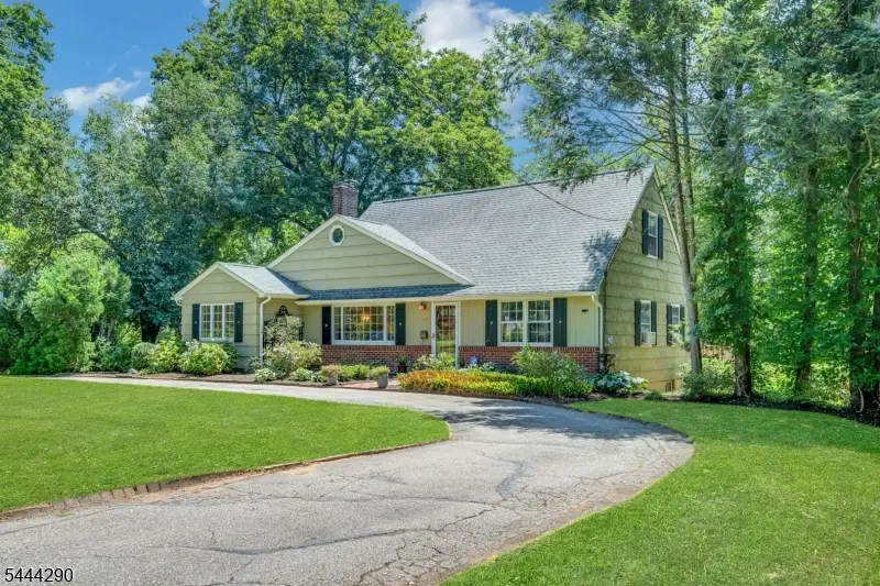 18 Yorke Rd, Mountain Lakes, NJ 07046 - #3