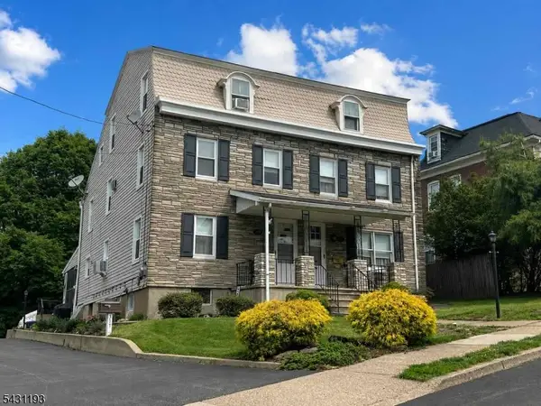 319 Center St, Phillipsburg Town, NJ 08865
