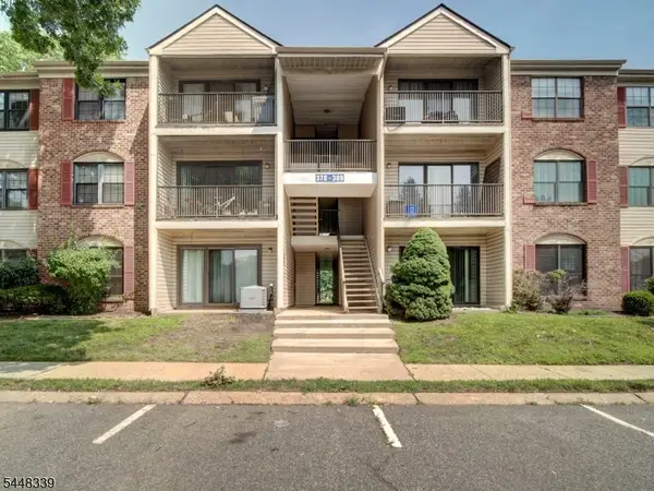 380 Lancaster Ct, Piscataway Twp., NJ 08854