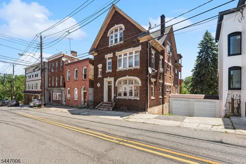 80 Front St, Paterson, NJ 07522 - #2