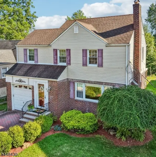 28 Johnson Ave, Teaneck Twp., NJ 07666