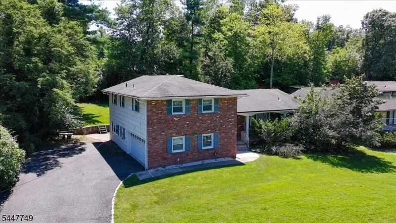 17 Edgewood Ave N, West Orange, NJ 07052 - #2