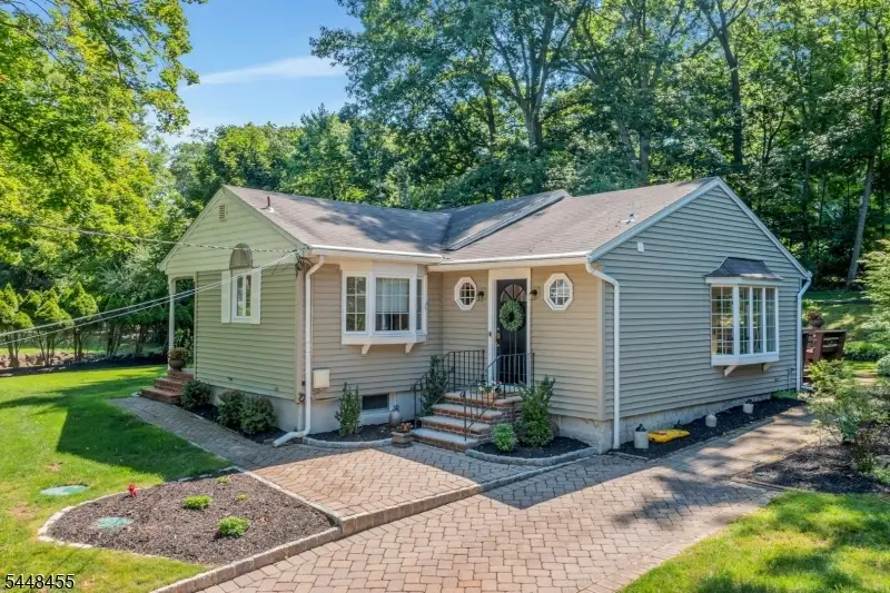 21 Hickory Dr, Oakland, NJ 07436 - #3