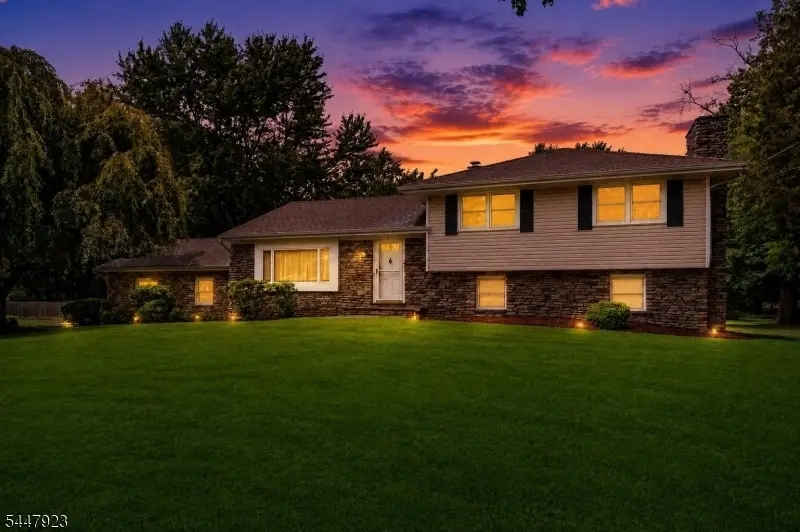 5 Grouse Rd, Hillsborough, NJ 08844 - #2