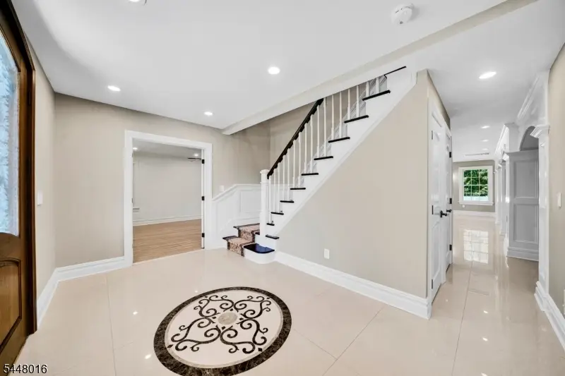 3 Bromley Ct, Montville, NJ 07045 - #2