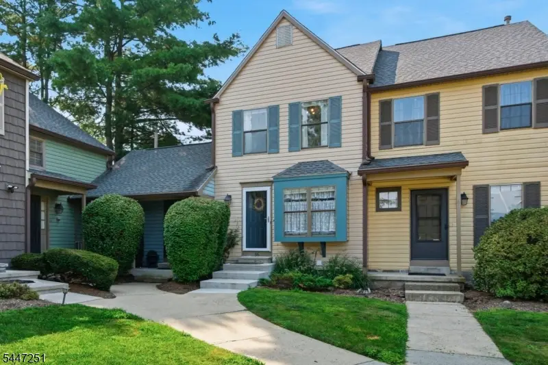 66 Wood Duck Ct, Allamuchy, NJ 07840 - #2