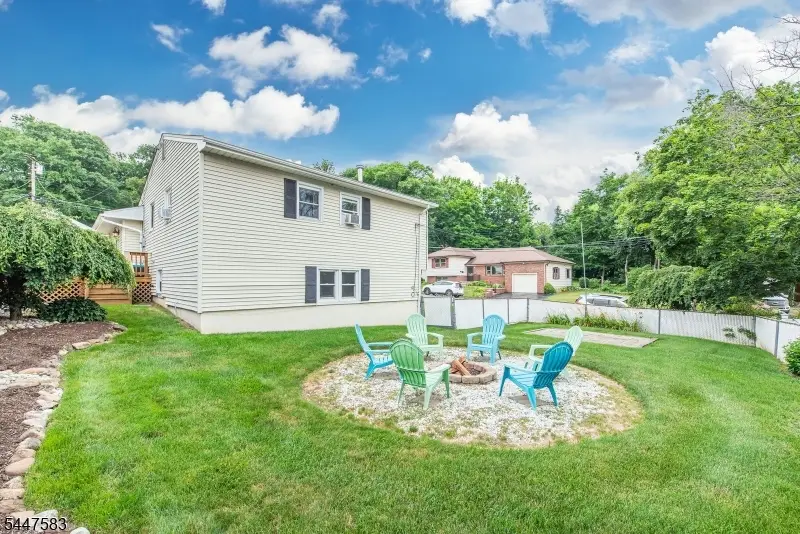 4 Amendola Dr, Netcong, NJ 07857 - #3
