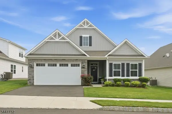 5 Harris Hawk Rd, Washington Twp., NJ 07882