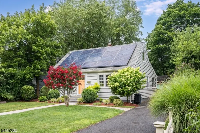 200 Grove St, Montclair, NJ 07042 - #2