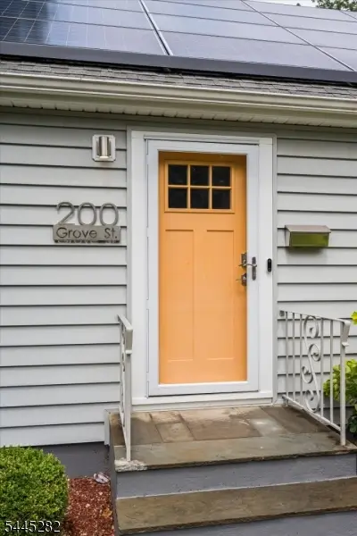 200 Grove St, Montclair, NJ 07042 - #3
