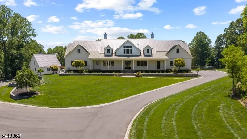 7 Homelands Dr, Colts Neck, NJ 07722 - #1