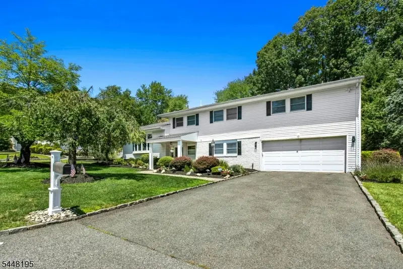 356 Longview Dr, Mountainside, NJ 07092 - #2