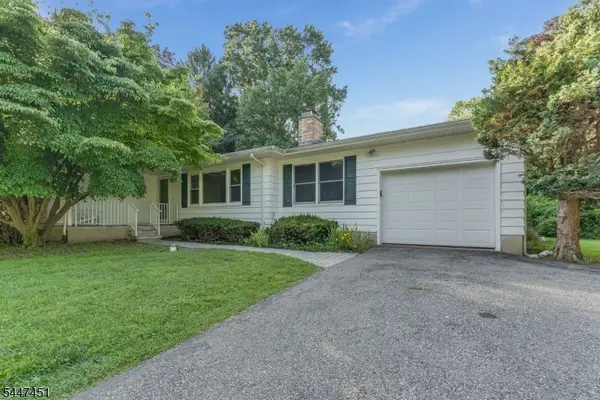 2 Glenway Dr, Raritan Twp., NJ 08822