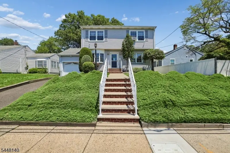 304 Green St, Woodbridge, NJ 07095 - #2