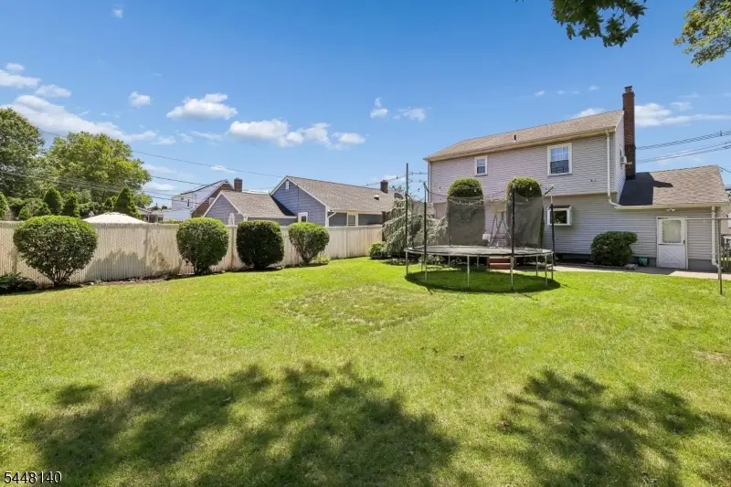 304 Green St, Woodbridge, NJ 07095 - #3