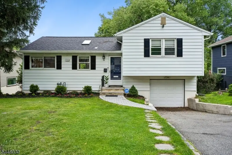 9 Barry Dr, West Orange, NJ 07052 - #1