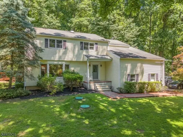 954 Iron Bridge Rd, Bethlehem Twp., NJ 08802