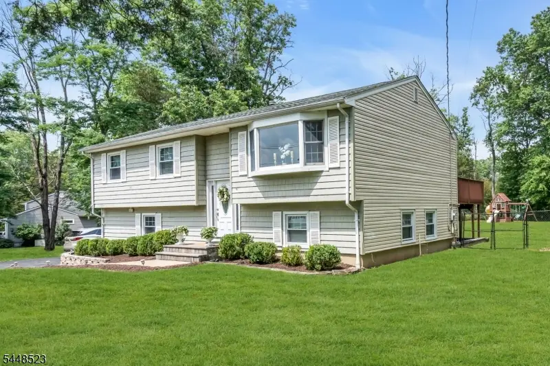 946 Country Club Rd, Bridgewater Center, NJ 08807 - #2