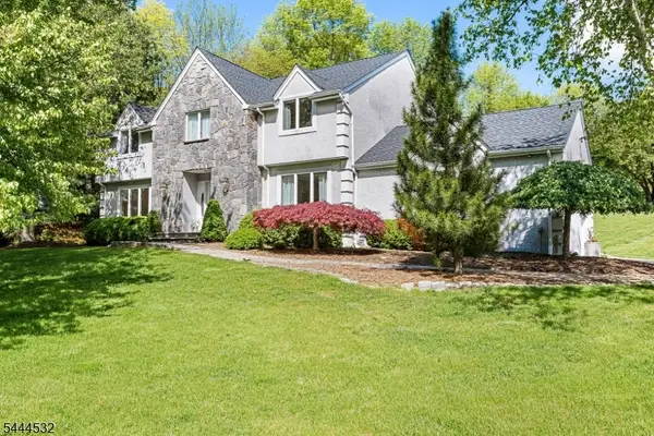 1 Winters Drive, Lebanon Twp., NJ 08826