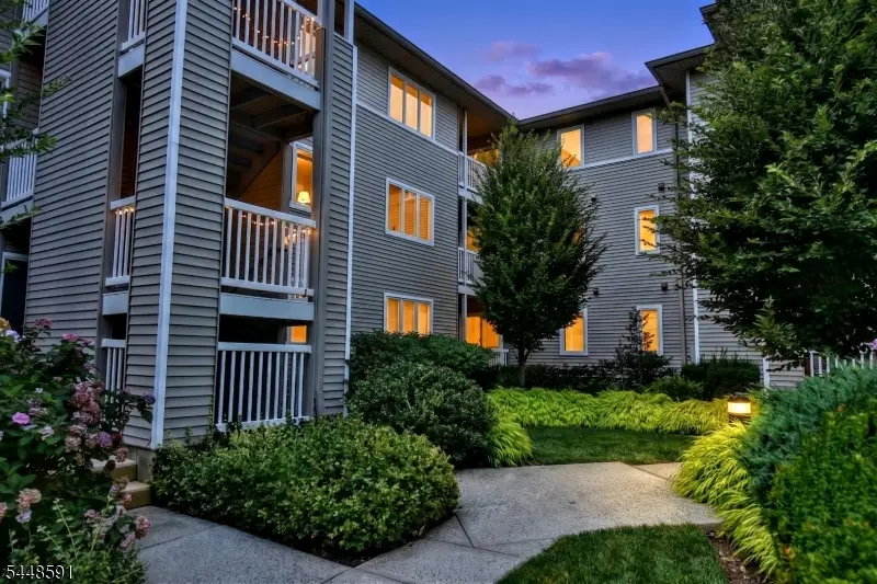 125 Orchard Park #125, Allendale, NJ 07401 - #1