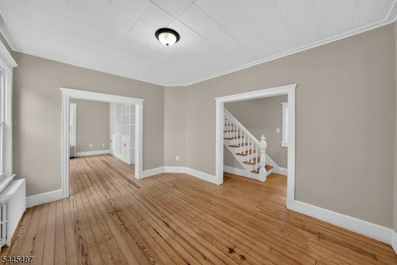 678 Ridgedale Ave, Woodbridge, NJ 07095 - #2