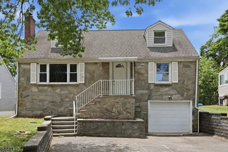 20 Sunnyside Rd, Pleasantdale, NJ 07052 - #1