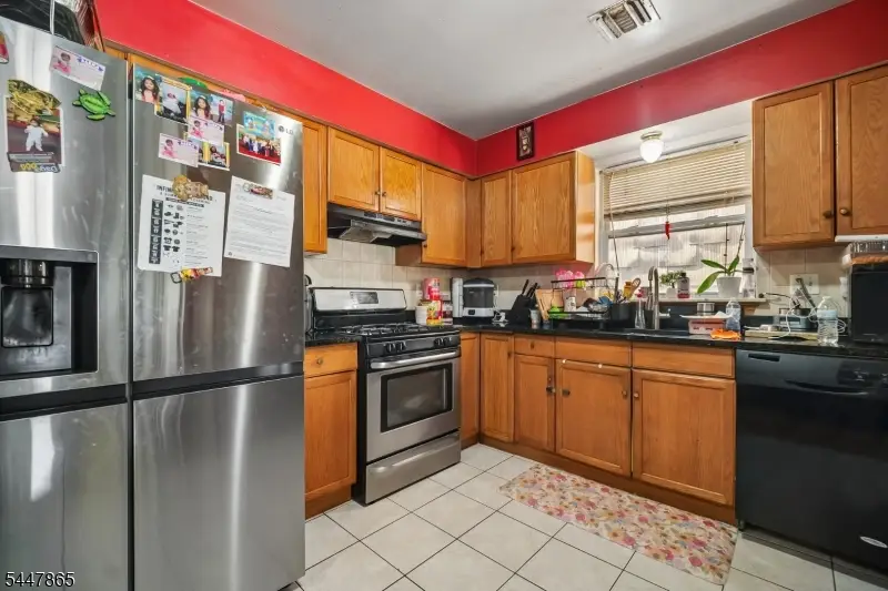 235 4th St, Newark, NJ 07107 - #3