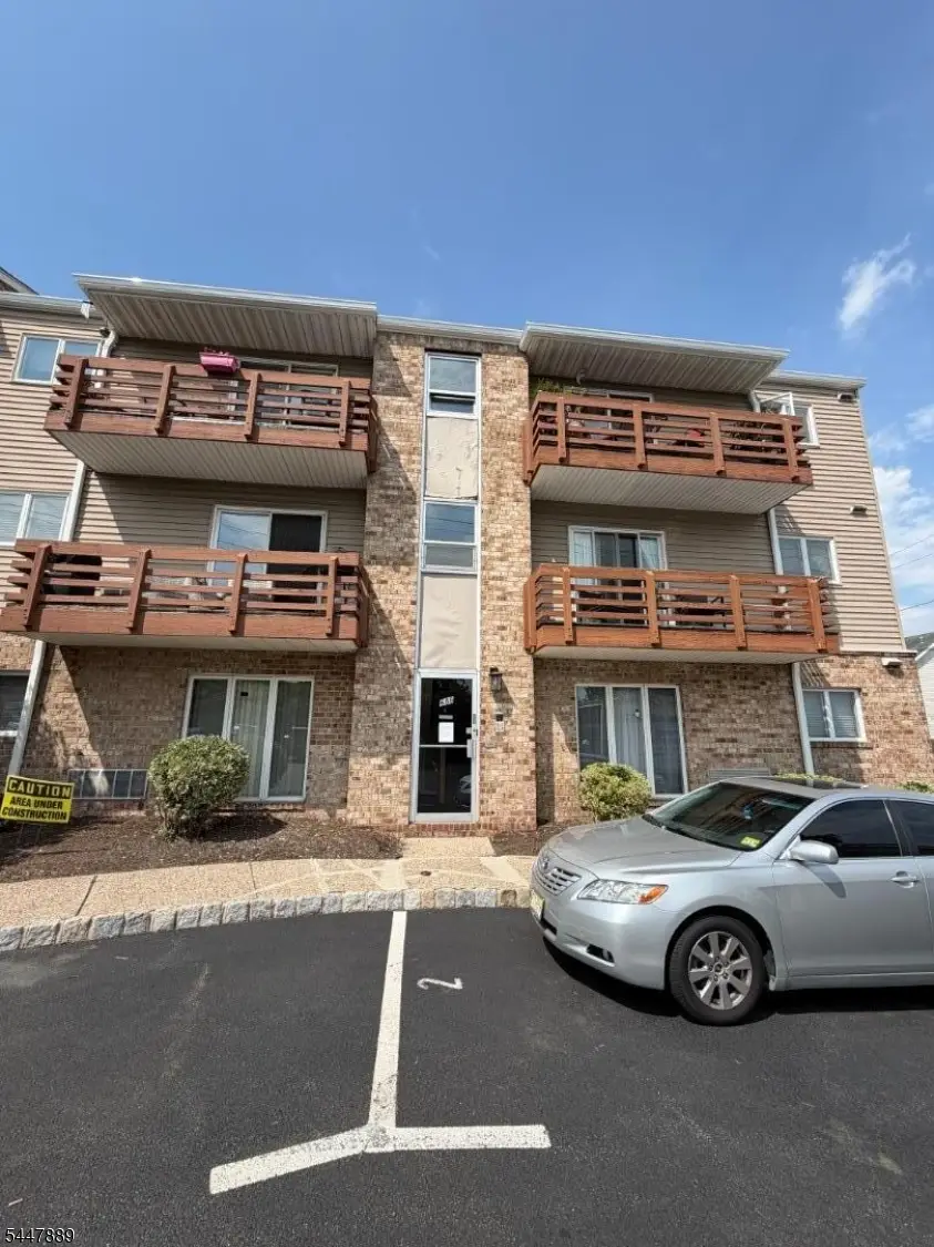680 Union Ave #E6, Belleville, NJ 07109 - #1