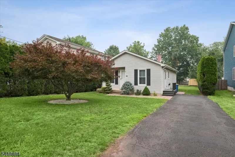 179 Maple St, Bradley Gardens, NJ 08807 - #3