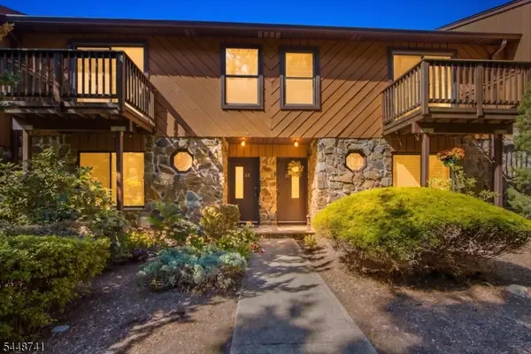 3F Brookside Hts #F, Wanaque Boro, NJ 07465