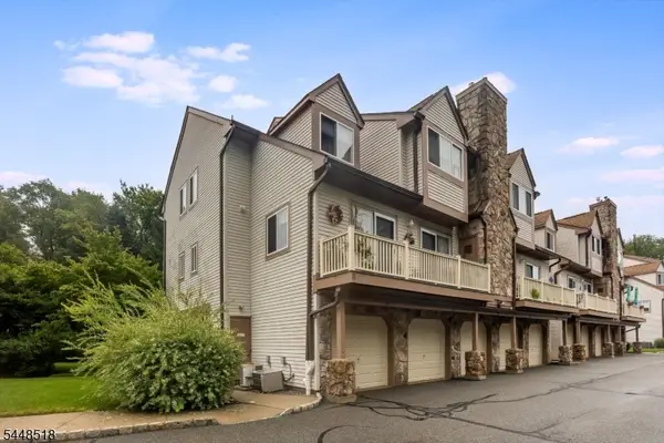 141 Woods Edge Dr #141, Roxbury Twp., NJ 07876