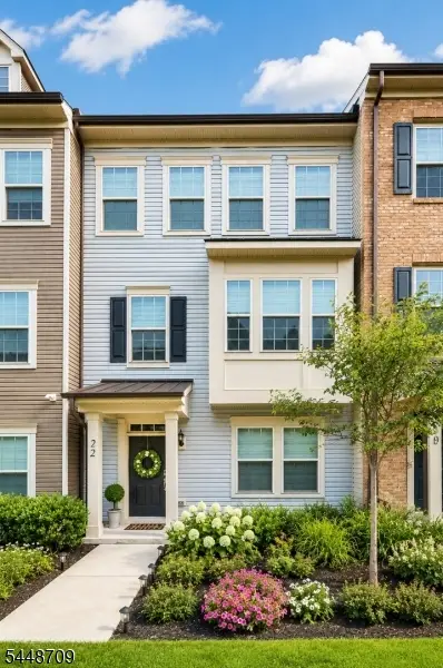 22 Gala Ct, Livingston, NJ 07039 - #3