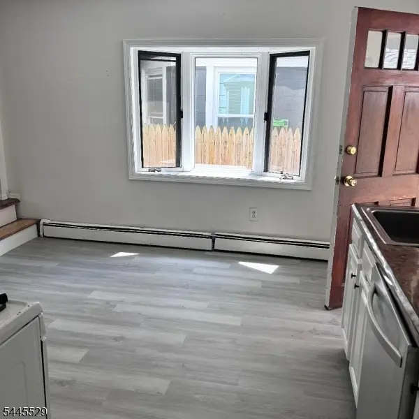 11 Baker St, Dover, NJ 07801 - #2