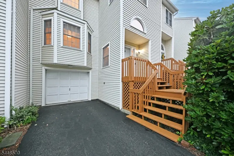 6 Erin Way, Lincoln Park, NJ 07035 - #2