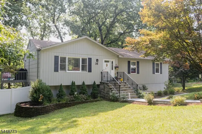 34 Crestwood Rd, Rockaway, NJ 07866 - #1