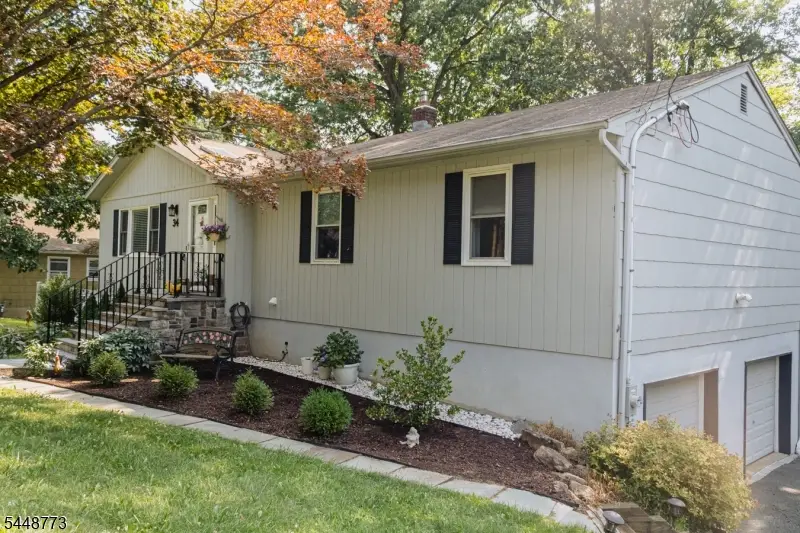 34 Crestwood Rd, Rockaway, NJ 07866 - #2