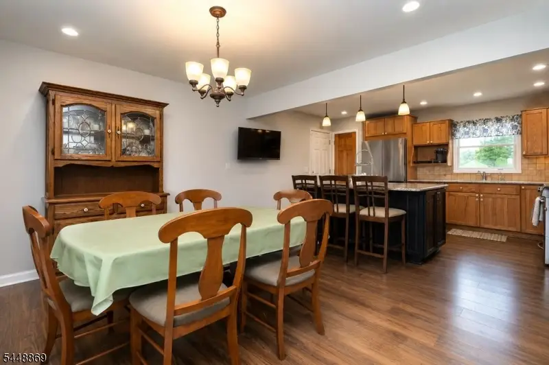 4 Blue Grass Dr, Ewing, NJ 08638 - #2
