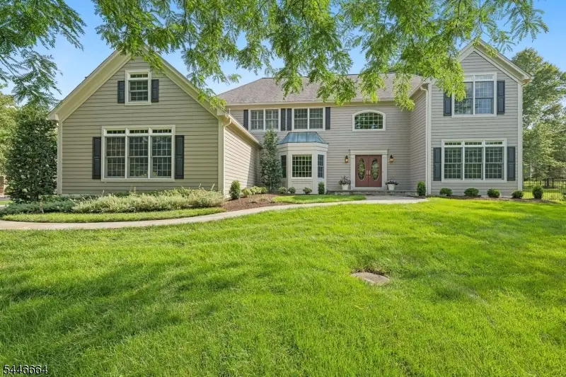 4 Hawkes Ct, Bridgewater, NJ 08807 - #1