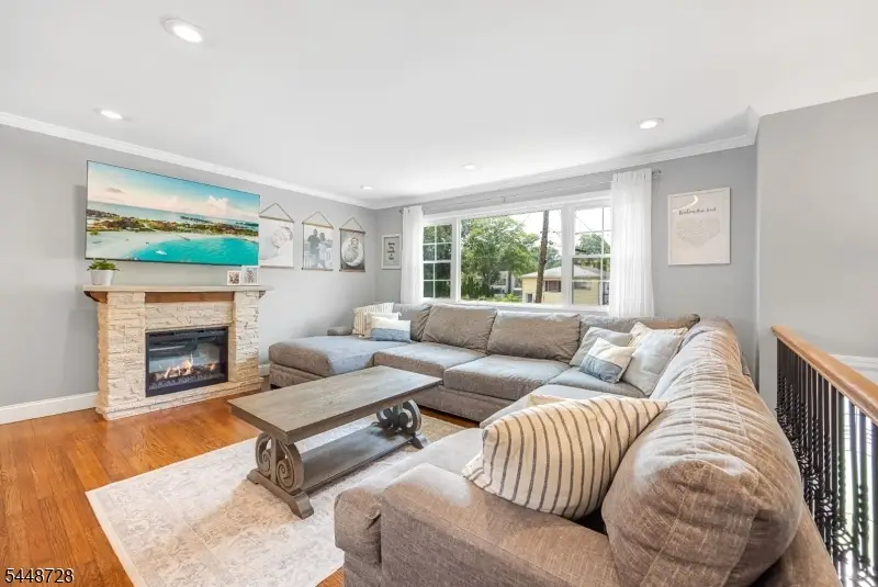 4 Huron Ave, Lake Hiawatha, NJ 07034 - #3