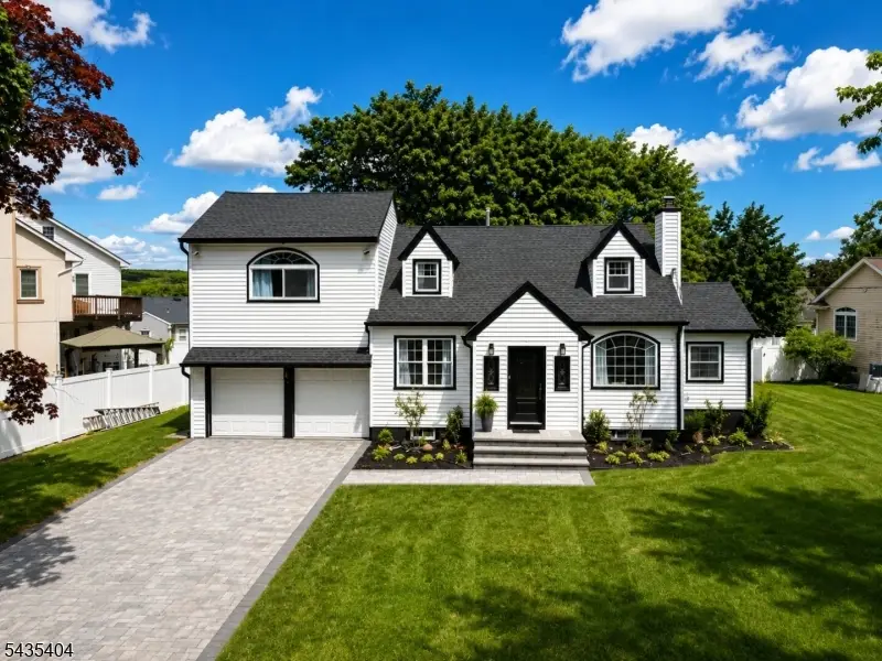 27 Grandview Dr, Wayne, NJ 07470 - #1